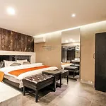 Jamsil 2.4 Hotel